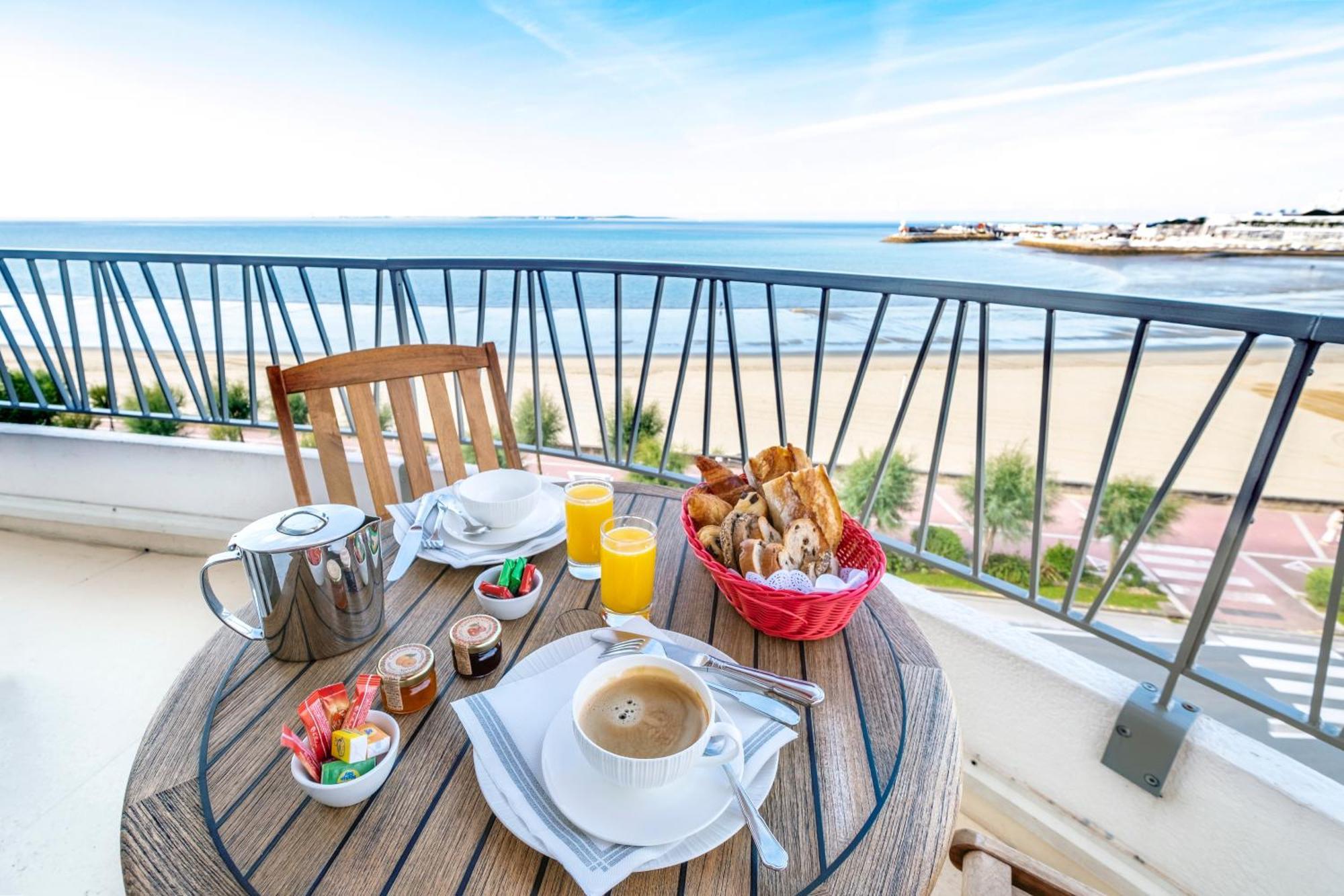 Family Golf Hotel Royan Zewnętrze zdjęcie